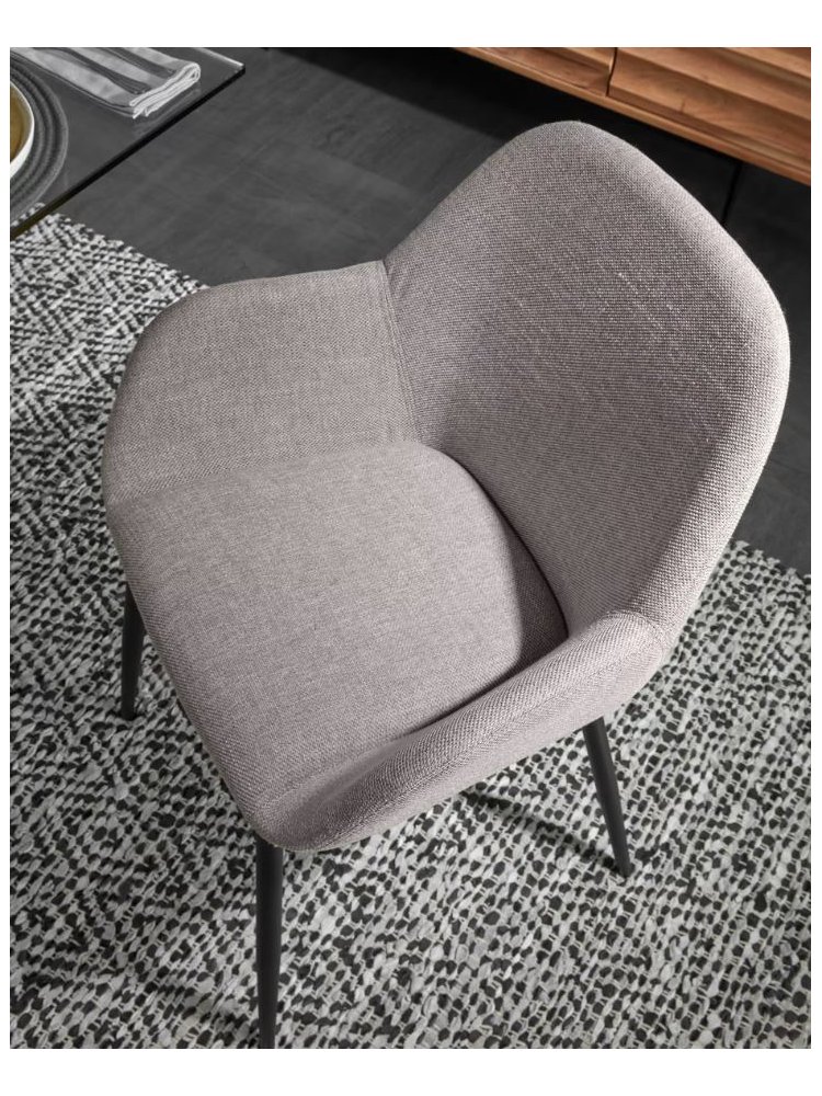 Silla  CAMILE con brazos gris claro y patas de acero acabado pintado negro