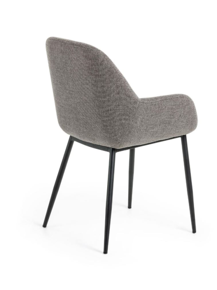 Silla  CAMILE con brazos gris claro y patas de acero acabado pintado negro