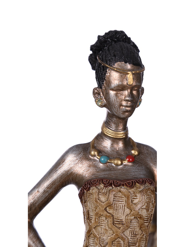 Figura africana A, 8,50x6,50x35,00 cm